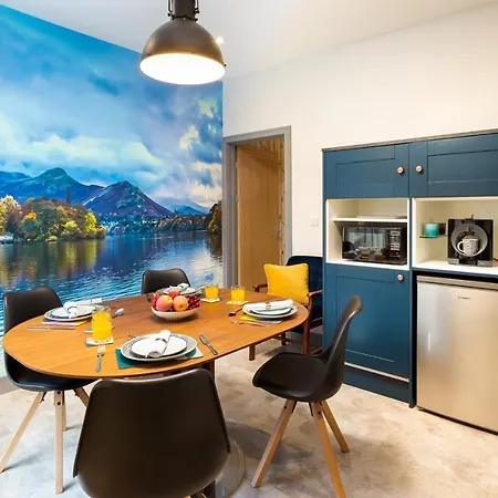 Sunnybank Holiday home *
