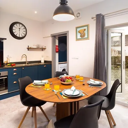 Sunnybank Holiday home